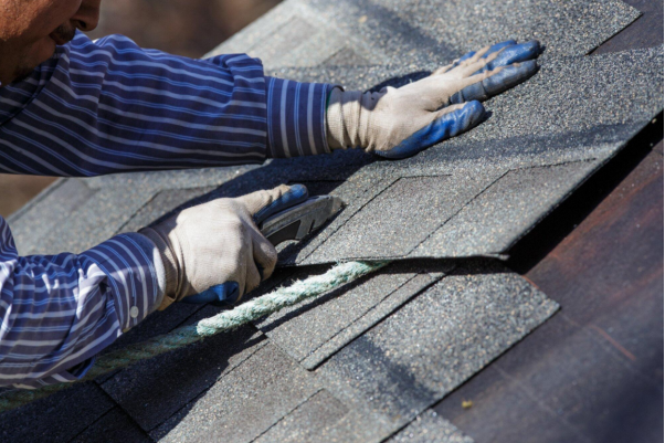 6 Warning Signs Your Roof Is Nearing the End of Its Lifespan